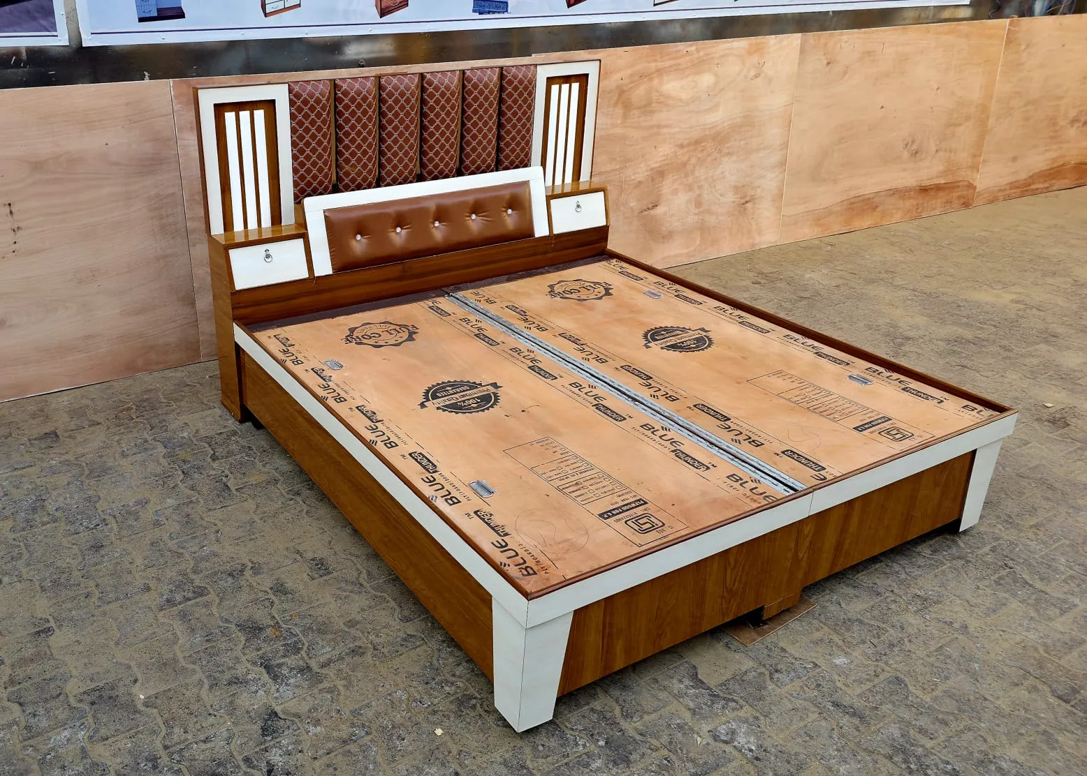 6 Ft Counter Bed design 3 by Jangra Furniture Factory