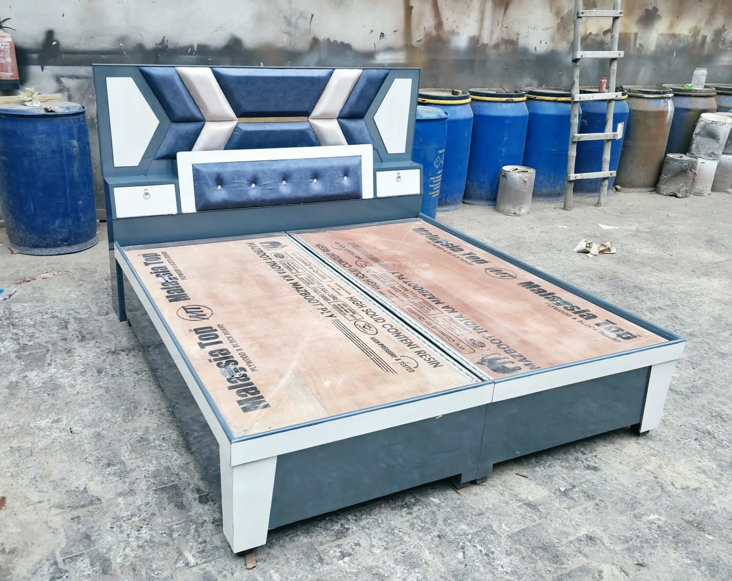 6 Ft Counter Bed design 8 by Jangra Furniture Factory
