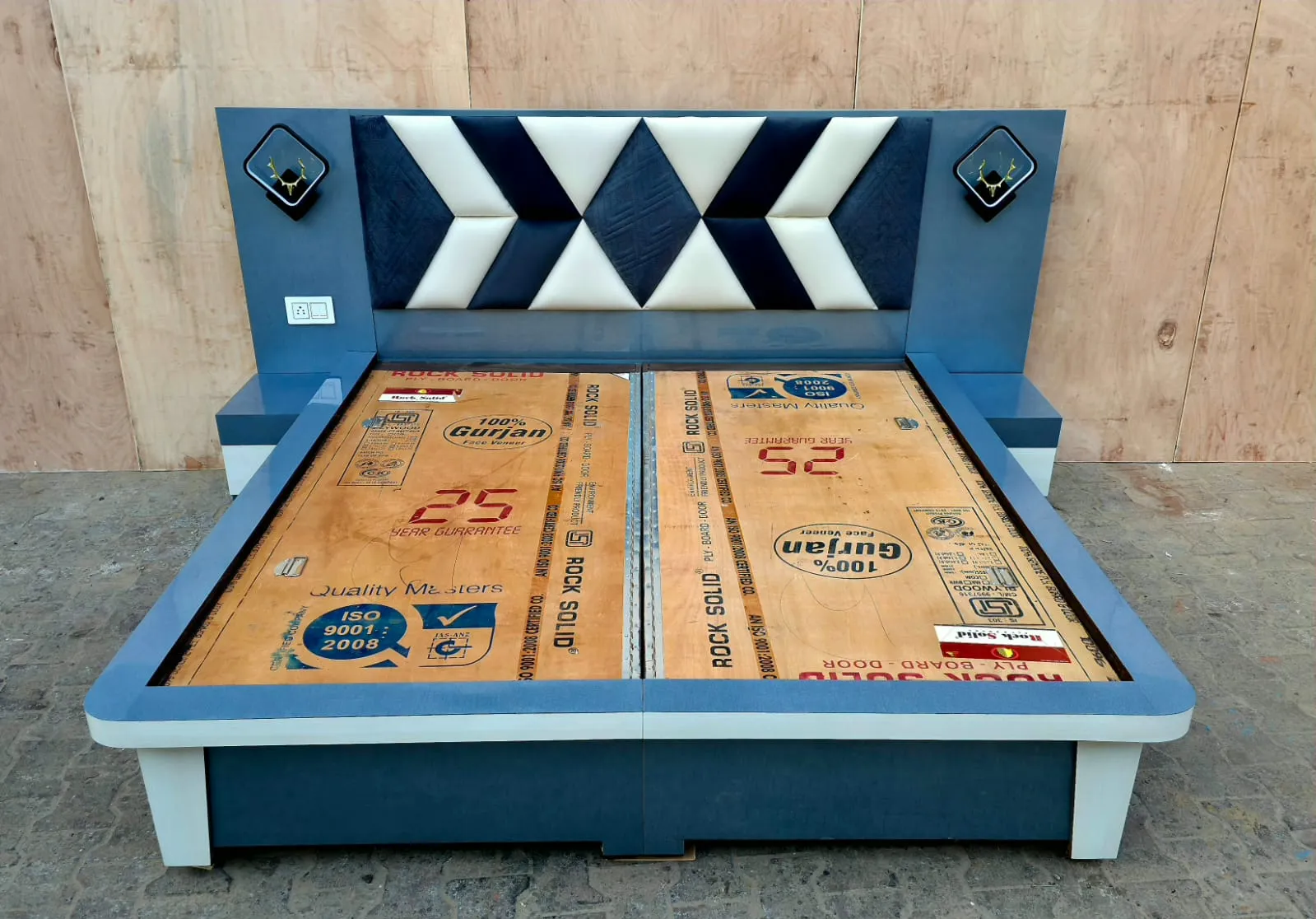 9 Ft Bed design 6 by Jangra Furniture Factory